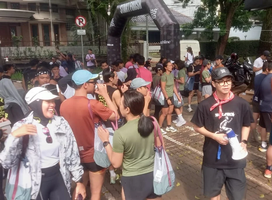 Salah satu Apparel ternama di Kota Bandung Scrath Running Line menggelar Charity Fun Run dengan konsep aksi donasi untuk pendidikan.