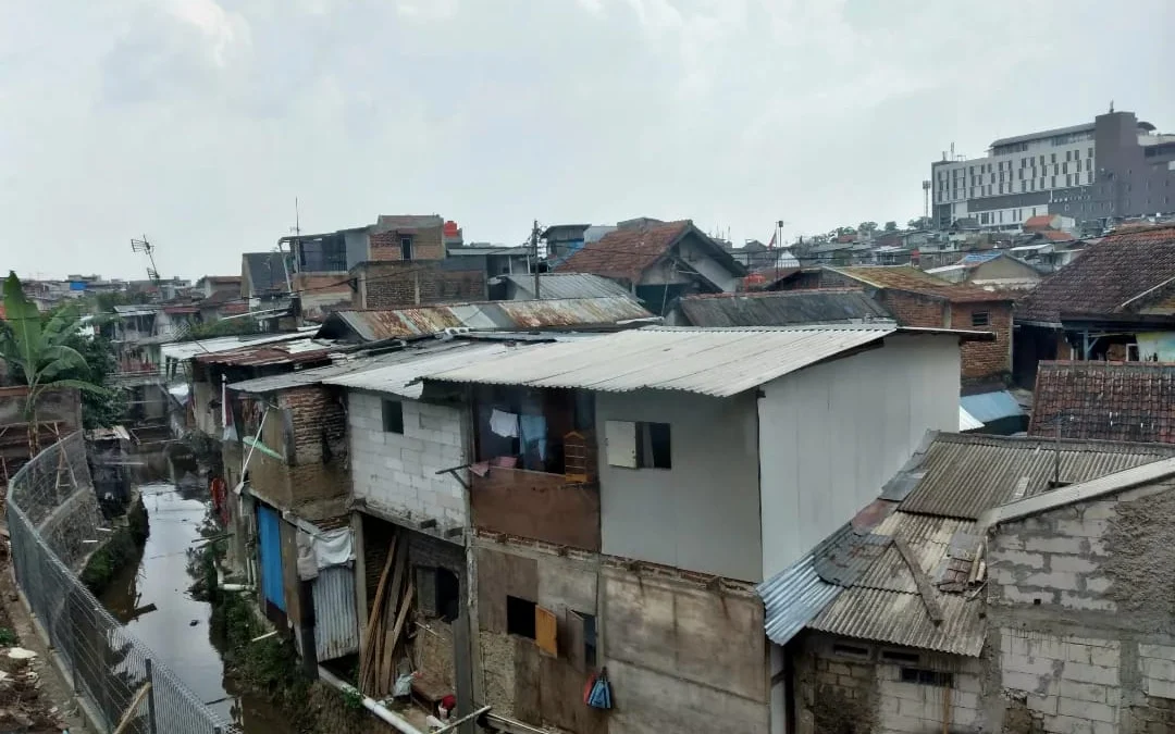 Permukiman padat penduduk di Kota Bandung. (son)