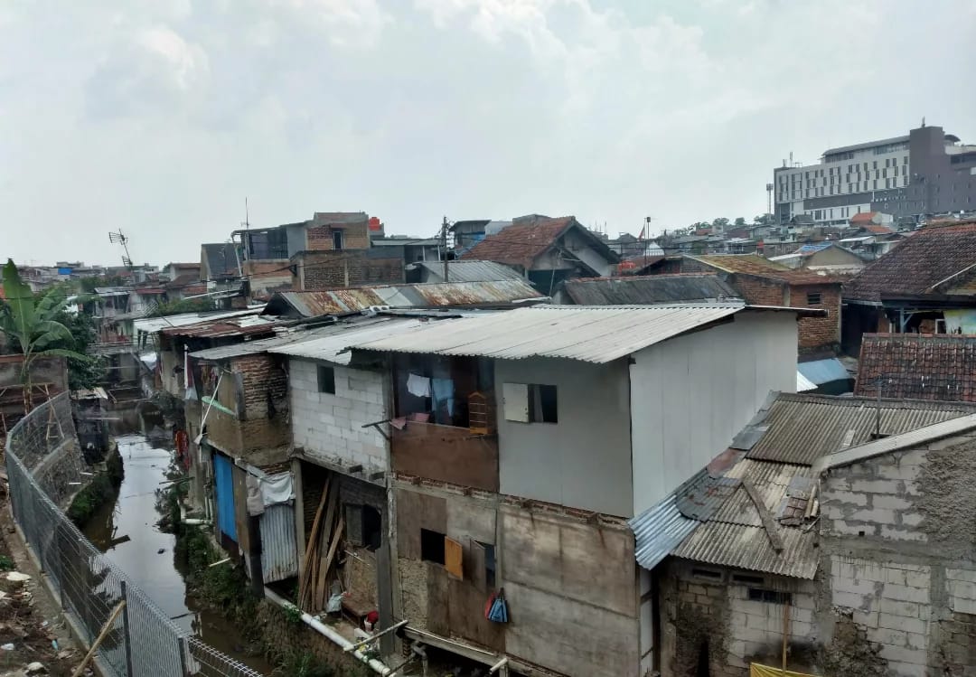 Permukiman padat penduduk di Kota Bandung. (son)