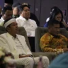 Dedi Mulyadi dan Erwan Setiawan di pleno penetapan paslon gubernur terpilih, Kamis (9/1).