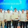 Ketua Umum Kadin Indonesia, Arsjad Rasjid usai melantik Ketua Umum Jawa Barat, Almer Faiq Rusydi bersama jajaran pengurus. (Yudha Prananda / Istimewa)