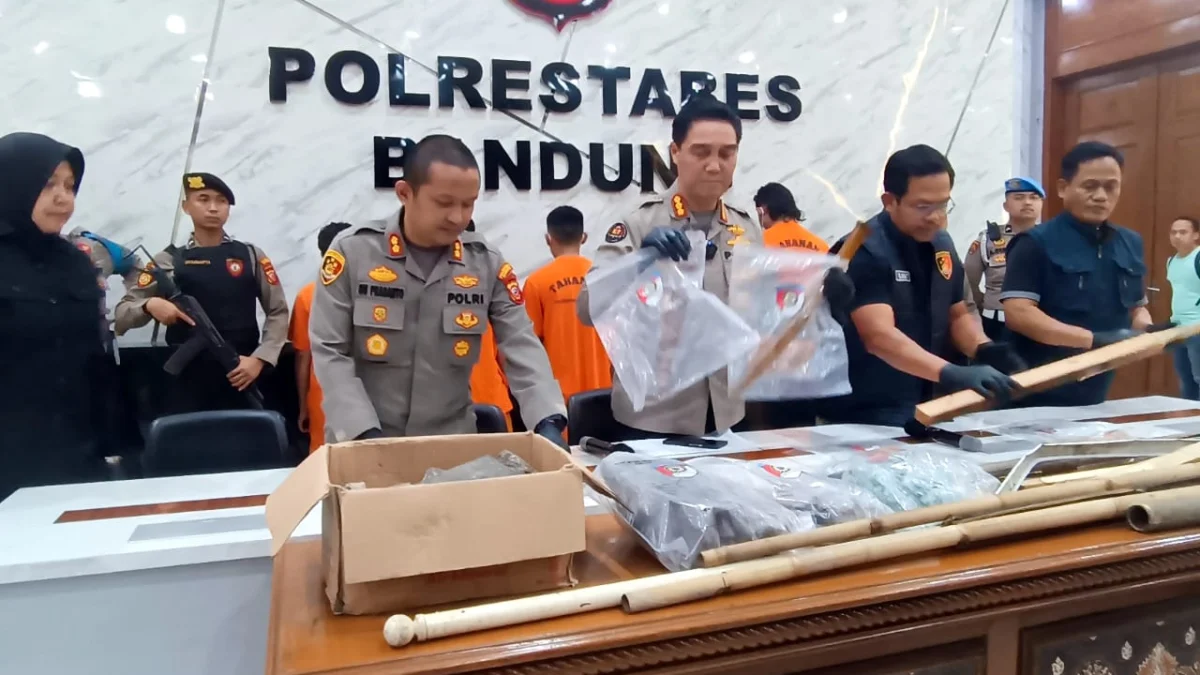 Dok. Polisi Tetapkan 5 Orang Tersangka Buntut Penyerangan Kantor Pemuda Pancasila di Bandung.