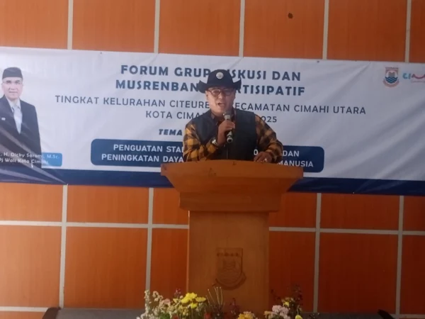 Lurah Citeureup, Rusli Sudarmadi saat Memberikan Sambutan Dalam Musrenbang/Firman Satria/Jabar Eskpres/