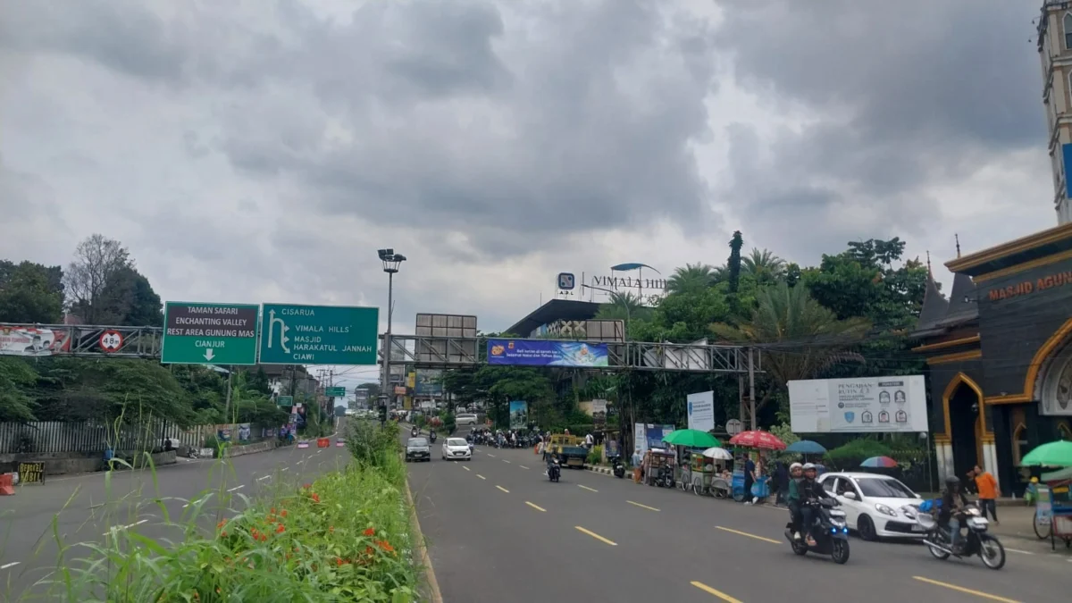 Ilustrasi penerapan one way dari arah Cianjur menuju Jakarta, Siang, Senin (27/1) Foto : Regi Radar Jabar Disway