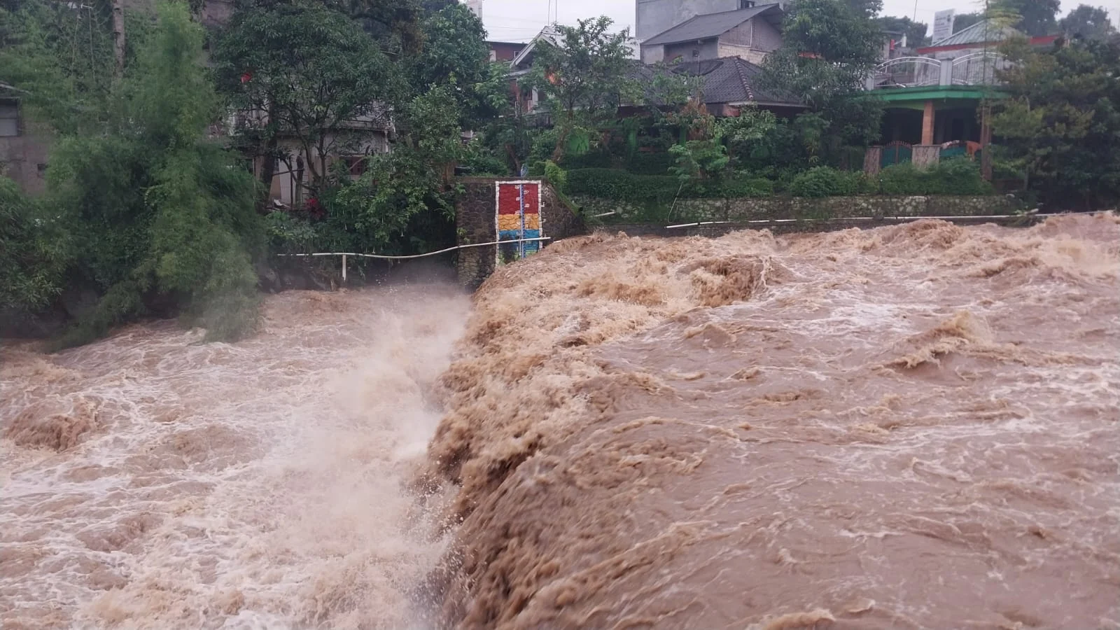 Situasi Bendungan Cibalok, pada Selasa (28/1) sore.