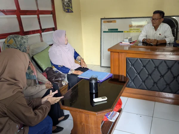 perempuan berinisial U melaporkan suaminya yang menjadi anggota DPRD Kota Banjar ke polisi denga tuduhan telah menikah sirih.