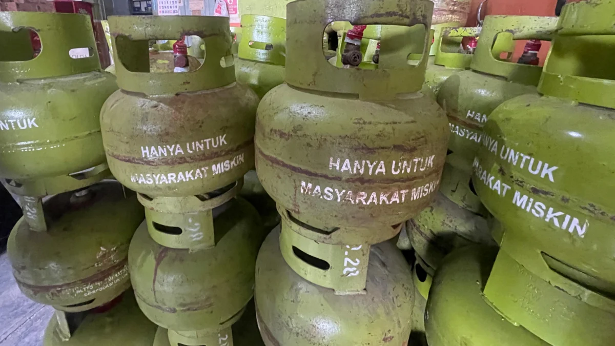 Ilustrasi: Tanggapi Kisruh LPG 3 Kg, Wakil Ketua MPR: Pengecer Tetap Diperlukan! (Dok. Jabar Ekspres)