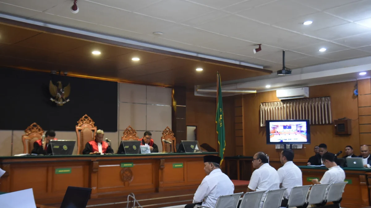 Sidang pertama kasus Bandung Smart City di Pengadilan Negeri Bandung, Selasa (11/2). Foto: Dimas Rachmatsyah / Jabar Ekspres