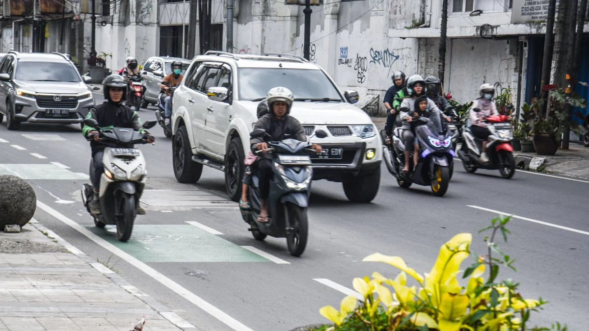 Ilustrasi pengendara di jalanan Kota Bandung/Foto:Istimewa