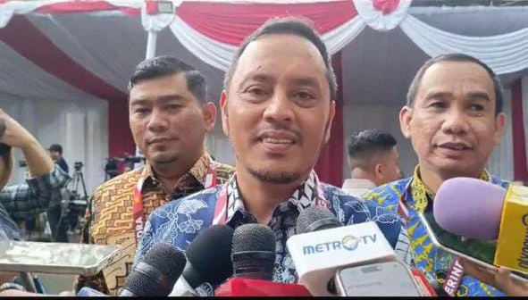 Ketua DPP Partai NasDem Willy Aditya saat memberikan tanggapan kepada awak media di Padepokan Garuda Yaksa, Hambalang, Kabupaten Bogor, pada Jumat (14/2). Foto : Ist