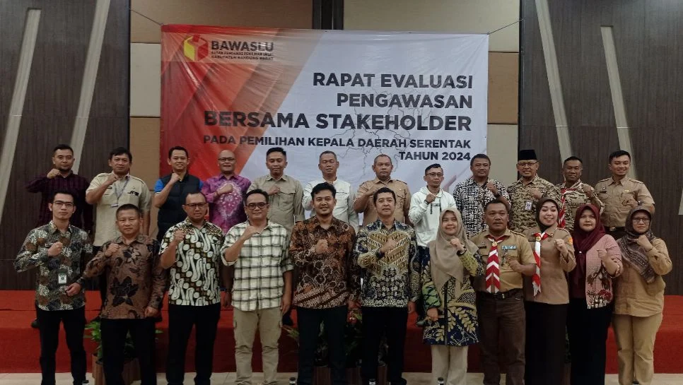 Bawaslu gelar rapat evaluasi pengawasan bersama stakeholder pada Pilkada 2024 di Lembang, Bandung Barat. Dok Jabar Ekspres/Suwitno