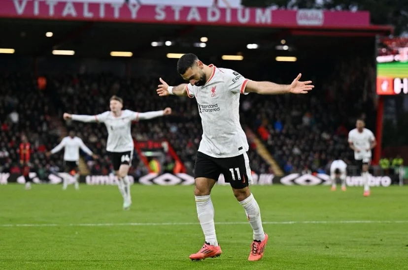 Selebrasi Mohamed Salah usai cetak gol untuk kemenangan Liverpool. (Instagram / mosalah)