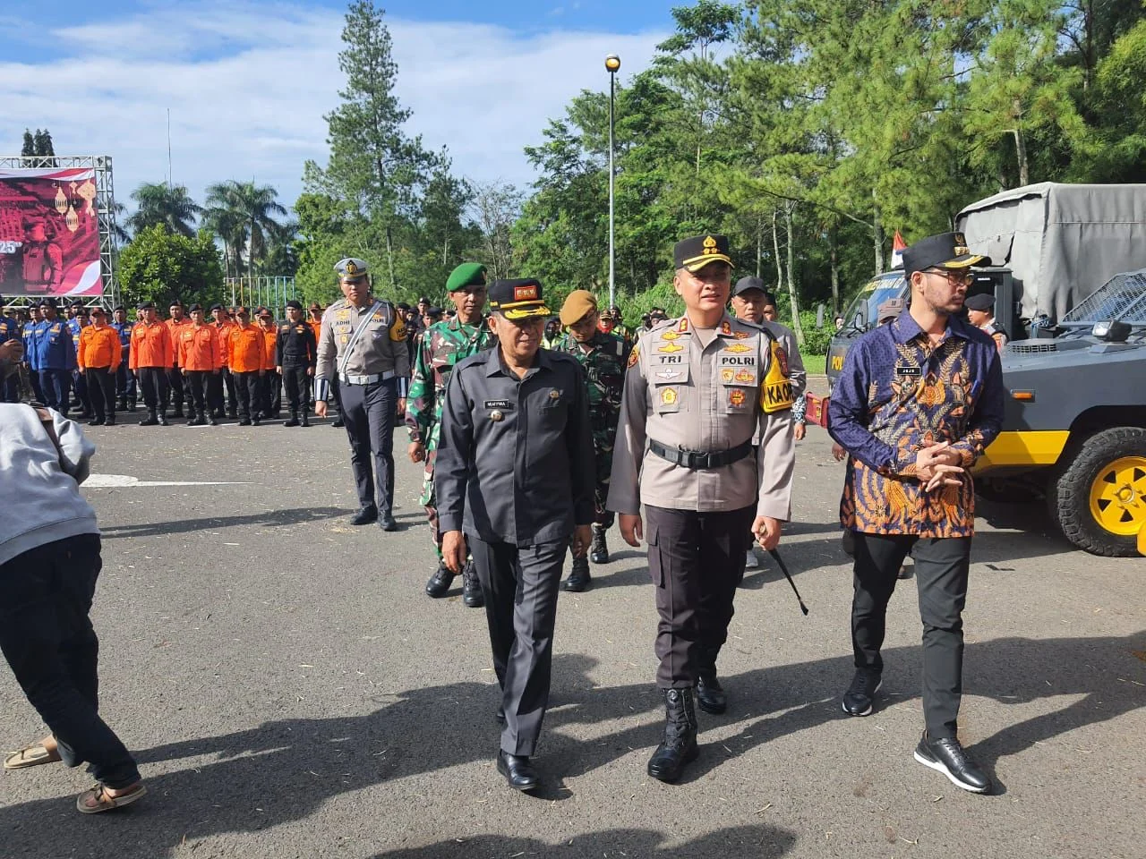 Wali Kota Cimahi, Ngatiyana saat Bersama Kapolres Cimahi, AKBP Tri Suhartanto dan Bupati KBB, Jeje Richie Ismail (mong)