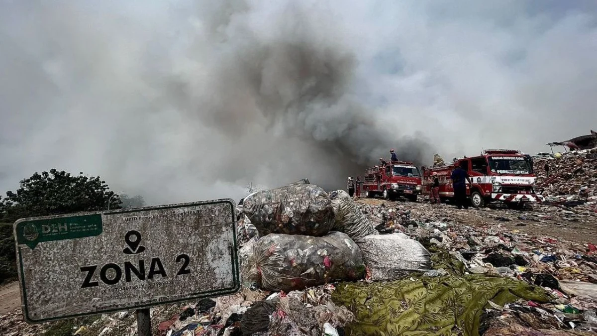 Pengelolaan sampah di TPA Sarimukti, Kecamatan Cipatat, Kabupaten Bandung Barat bakal terapkan sanitary landfill. Dok Jabar Ekspres/Suwitno