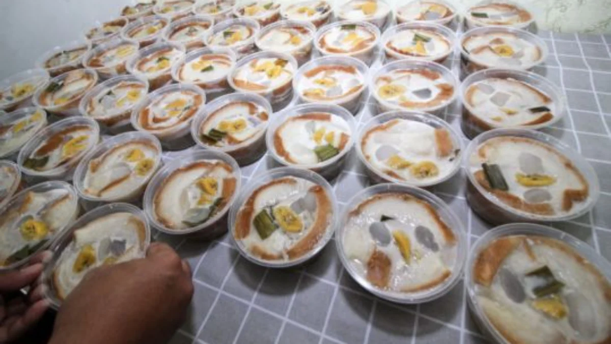 Bikin Seger! Cocok untuk Berbuka Puasa, Ini Resep Es Kolak Timun Suri / foto ANTARA