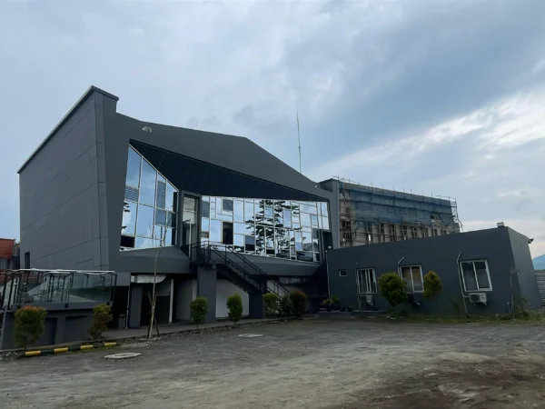 Masjid Salman Rasidi, Masjid Unik Berkonsep Leuit atau Lumbung Padi di Soreang. Foto Agi / Jabar Ekspres