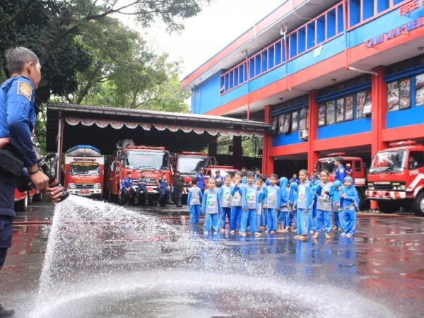 Foto ilustrasi : Diskar PB Kota Bandung sambut positif soal bakal segera hadirnya BPBD di lingkup Pemerintah Kota Bandung. (Jabareskpres)