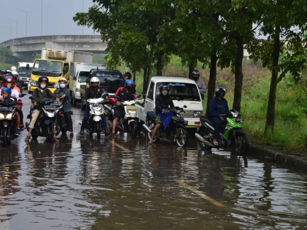 Intel kebencanaan dinilai bakal meminimalisir dampak bencana yang ditimbulkan dari berbagai wilayah yang mengelili Kota Kembang. Foto : Dimas Rachmatsyah / Jabar Ekspres