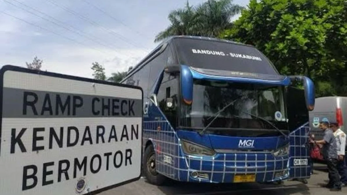 Ilustrasi: Bis program mudik gratis saat melakukan ramp check. Dok Jabar Ekspres/Suwitno