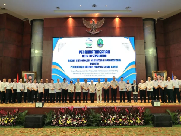 Pemdaprov Jabar - BMKG Perkuat Pembangunan di Bidang Meteorologi, Klimatologi, dan Geofisika