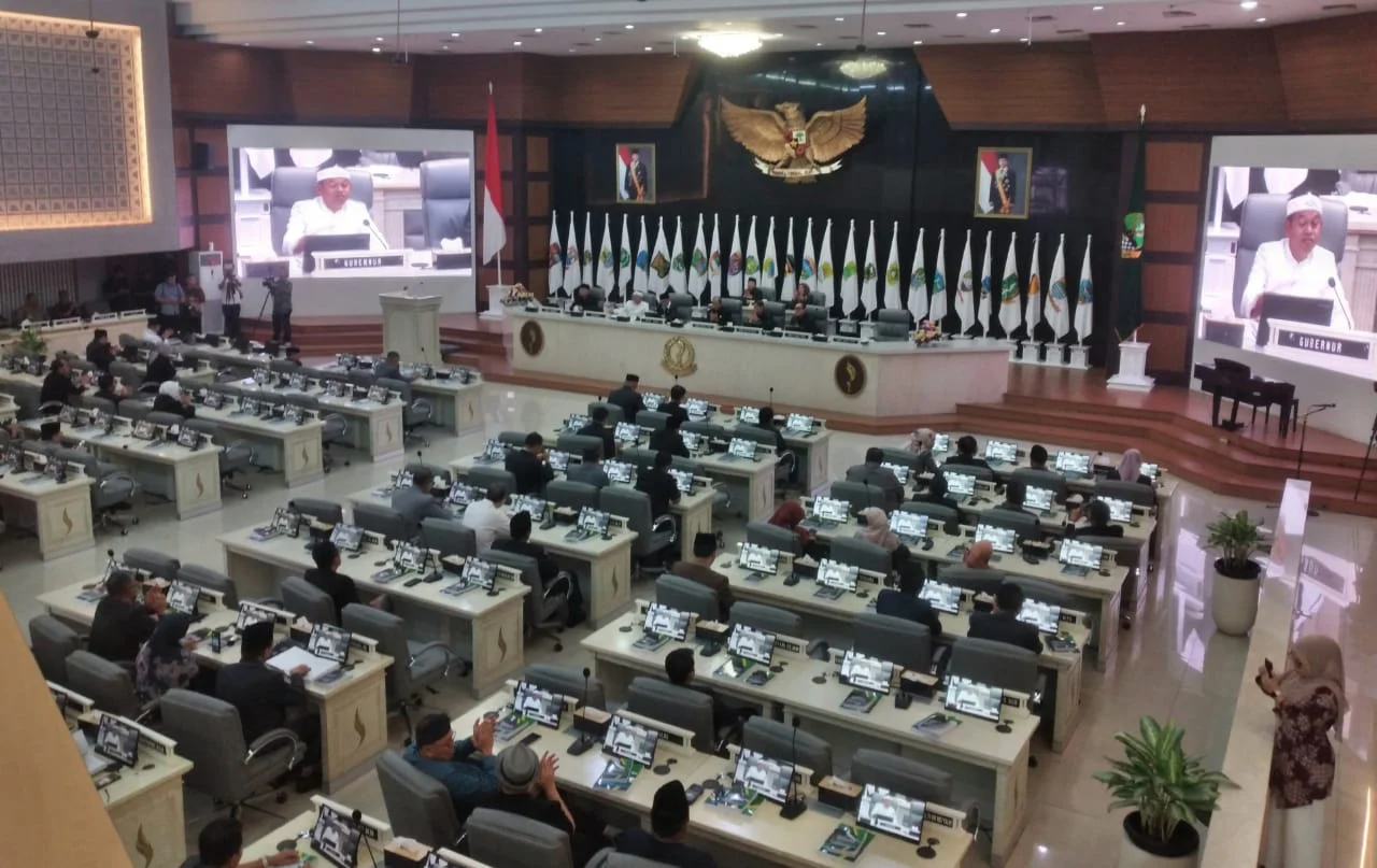 Rapat Paripurna penyampaian LKPJ Gubernur tahun anggaran 2024.