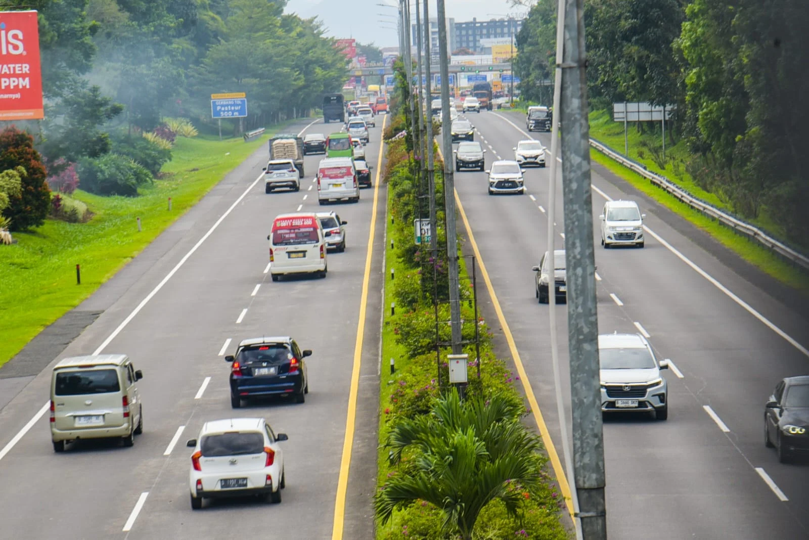 Ist. Situasi arus mudik tahun 2025 di jalur tol. Dok Dimas Jabar Ekspres.