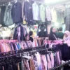 Jelang Lebaran, Pasar Cimol Gedebage Dipadati Pengunjung