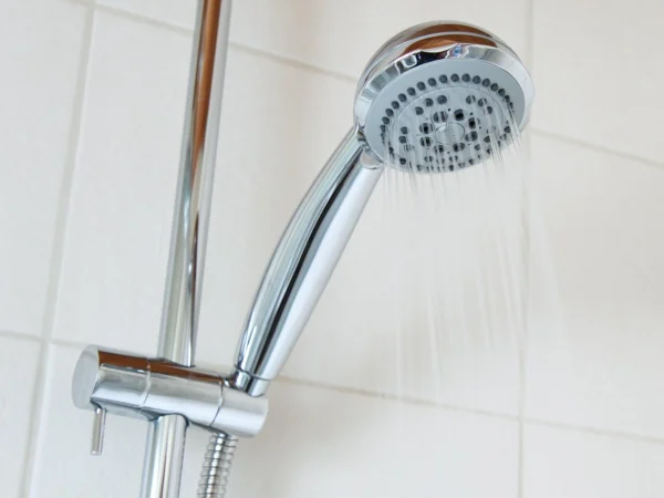 Ilustrasi shower. (Pixabay)