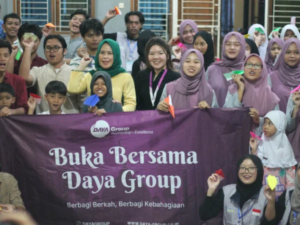 Daya Group Gelar Bukber Bersama Anak Panti Asuhan
