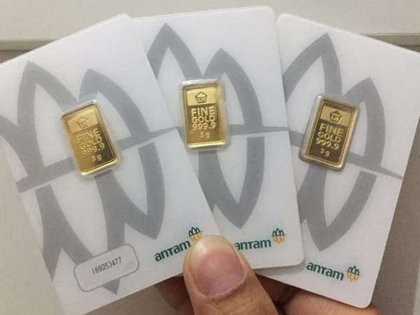 Harga Emas Anjlok Hari Ini Turun Drastis Setelah Cetak Rekor Termahal, Hampir Rp1 Juta PerGram?