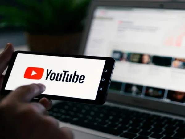 ILUSTRASI cara dapat uang dari YouTube