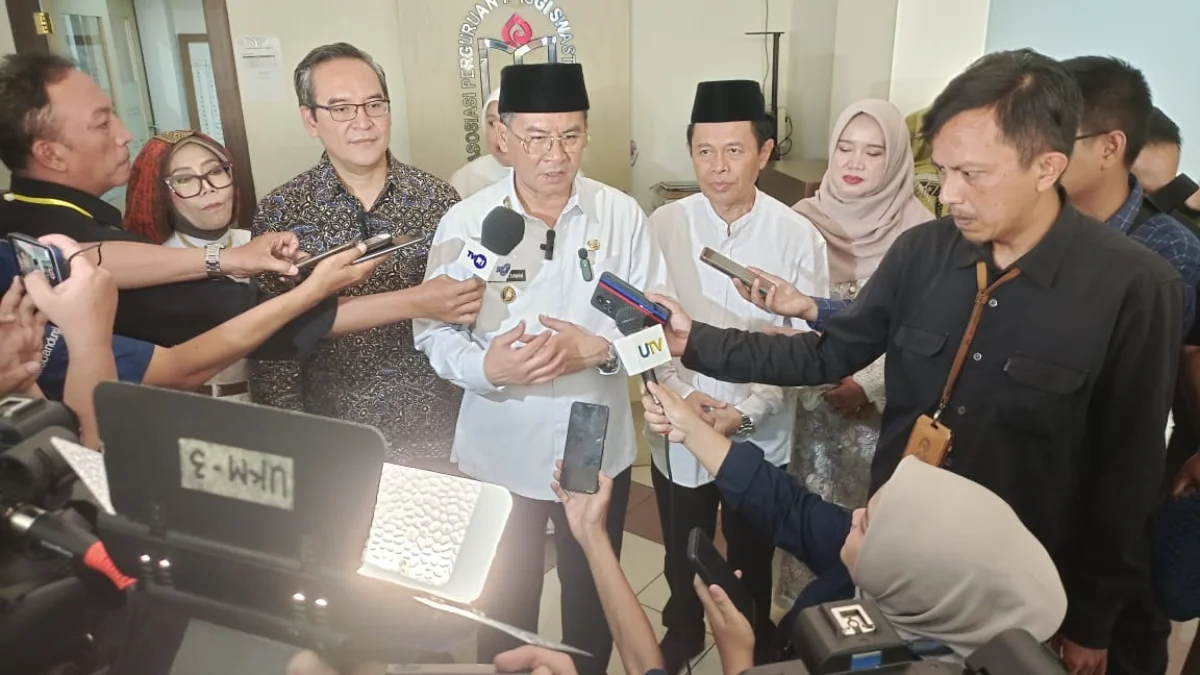 Wakil Gubernur Jabar, Erwan Setiawan, menginginkan pemerataan Perguruan Tinggi Swasta (PTS) di daerah kabupaten mauan swasta di Jabar, Kamis, 17 April 2025.