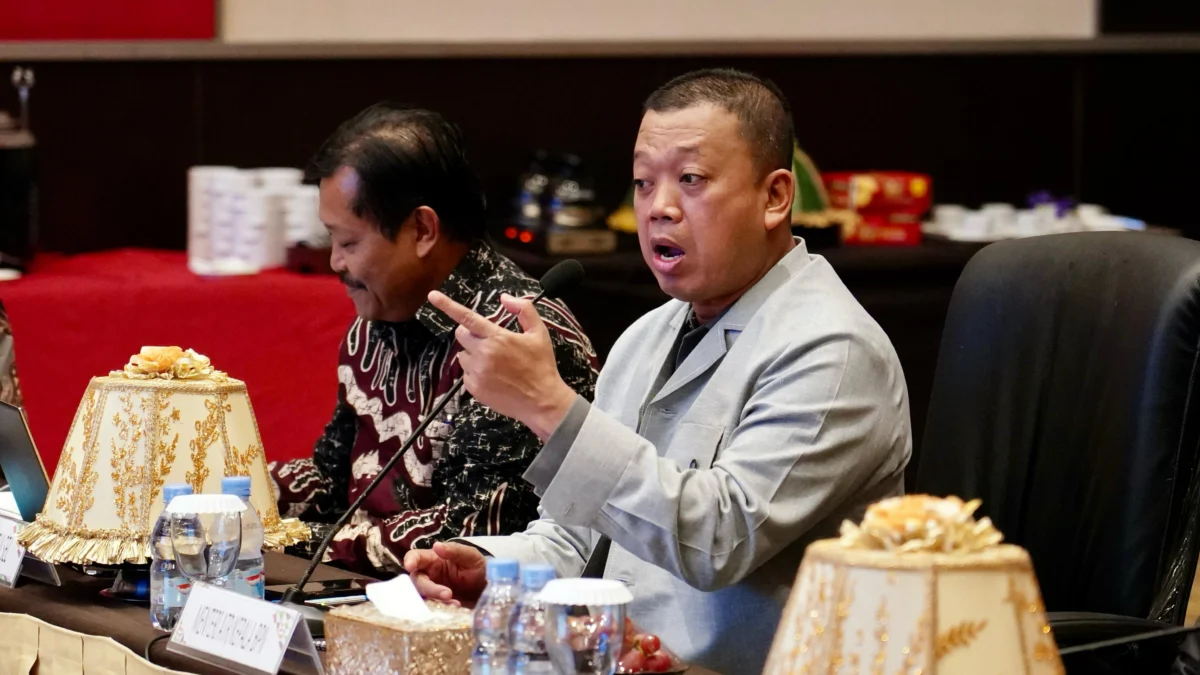 Menteri Nusron Instruksikan Jajaran Kanwil BPN Provinsi Sulsel Kolaborasi dengan Pemda untuk Permudah Sertipikasi Tanah bagi Warga Miskin Ekstrem