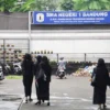 Ilustrasi: Peserta didik SMA Negeri 1 Kota Bandung memasuki area sekolah. Foto: Dimas Rachmatsyah / Jabar Ekspres