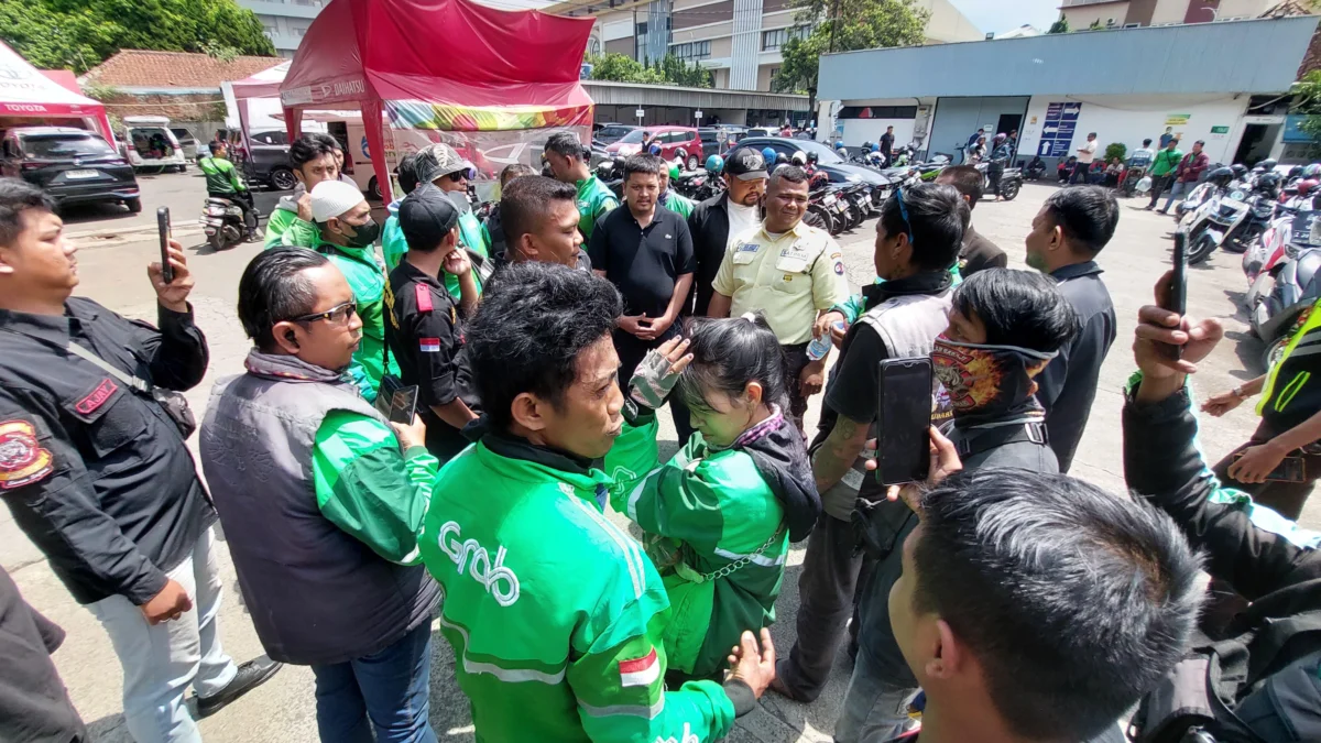 Mitra Grab Bandung Kecewa Dengan Skema Akses Hemat Grab