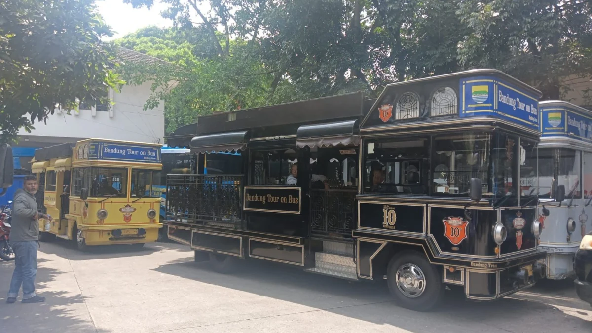 Ilustrasi : wisata Bandung Tour on Bus (Bandros) naik 93 persen di momen libur lebaran 2025. (Sadam Husen / JE)