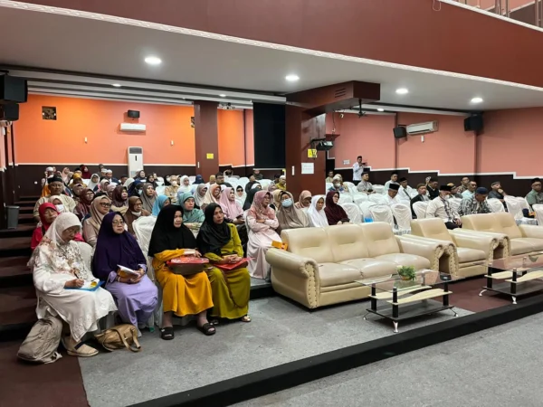 Pembimbingan Jamaah Haji Reguler 1446 H/ 2025 Tingkat Kecamatan Cimahi Selatan oleh Kemenag/Firman Satria/Jabar Ekspres/