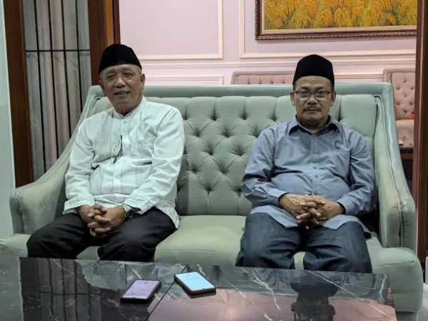 Wali Kota Banjar H Sudarsono (kiri) dan Wakil Wali Kota Banjar H Supriana (kanan). Sudarsono memastikan, program Kartu Berdaya sebagai janji kampanyenya akan direalisasikan. (Cecep Herdi/Jabar Ekspres)