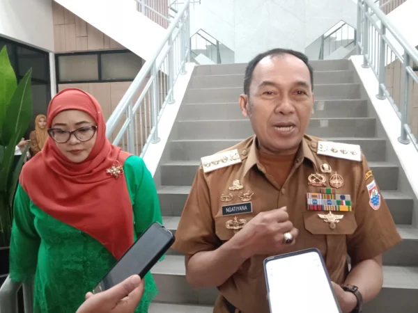 Wali Kota Cimahi, Ngatiyana dan Kepala DP3AP2KB Cimahi, Fitriani Manan/Fiman Satria/Jabar Ekspres/