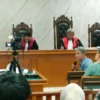 Dok. Mantan Anggota Banggar DPRD Kota Bandung Riana saat dihadirkan sebagai saksi dalam persidangan kasus dugaan korupsi Bandung Smart City. Selasa (22/4). Foto. Sandi Nugraha.