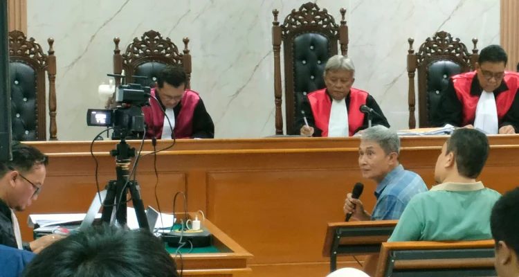 Dok. Mantan Anggota Banggar DPRD Kota Bandung Riana saat dihadirkan sebagai saksi dalam persidangan kasus dugaan korupsi Bandung Smart City. Selasa (22/4). Foto. Sandi Nugraha.